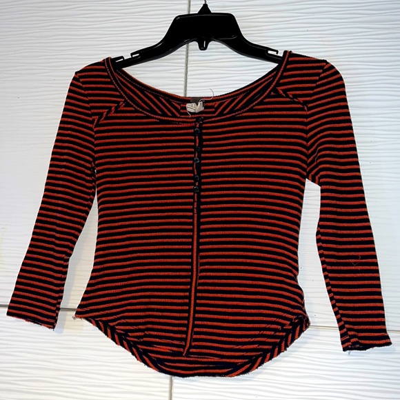 We the free ladies top - Picture 1 of 6